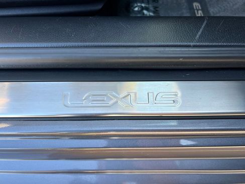 Used 2017 Lexus ES 350 image 56