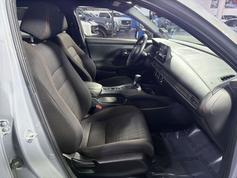 Used 2024 Honda HR-V Sport image 25