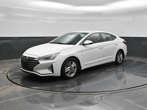Used 2020 Hyundai Elantra SEL image 1