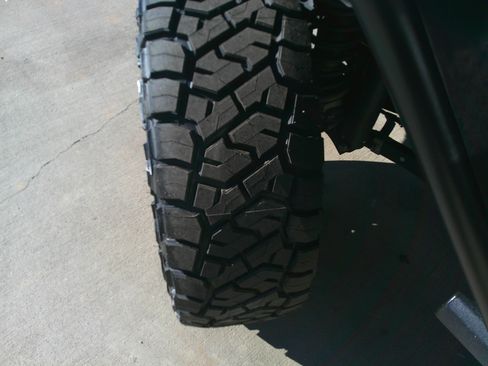 Used 2021 Jeep Wrangler Unlimited Rubicon w/ Trailer Tow Package image 15