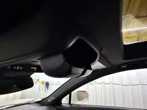 Used 2019 Cadillac XT4 Premium Luxury AWD/4WD image 37