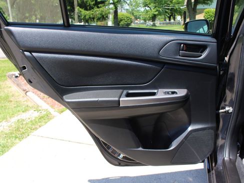 Used 2015 Subaru Impreza 2.0i AWD/4WD image 26