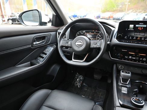 Used 2023 Nissan Rogue SL w/ SL Premium Package AWD/4WD image 14