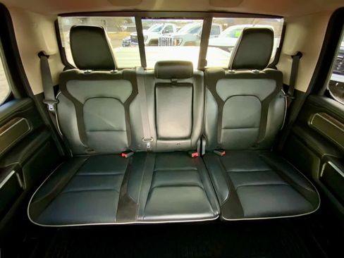 Used 2020 RAM 1500 Laramie w/ Off Road Group image 37