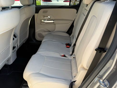 Used 2026 Mercedes-Benz GLB 250 image 44