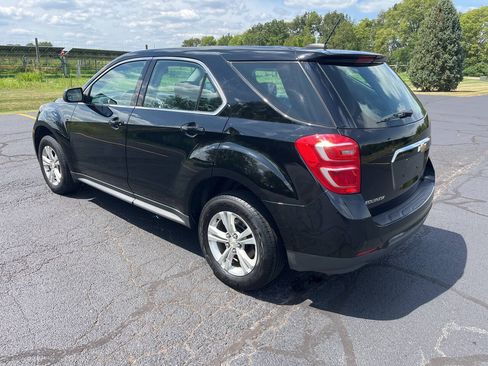 Used 2017 Chevrolet Equinox LS FWD image 4