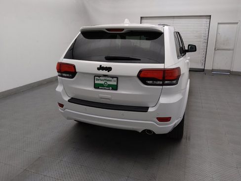 Used 2020 Jeep Grand Cherokee Altitude RWD image 7