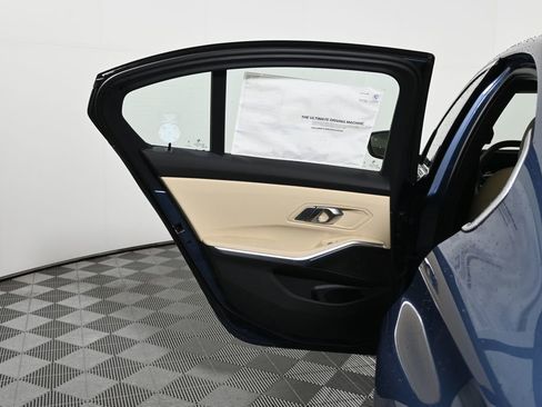 Used 2026 BMW 330i xDrive Sedan w/ Premium Package image 31