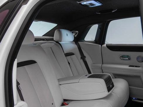 Used 2021 Rolls-Royce Ghost AWD/4WD image 13