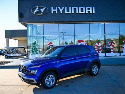 New 2026 Hyundai Venue SE