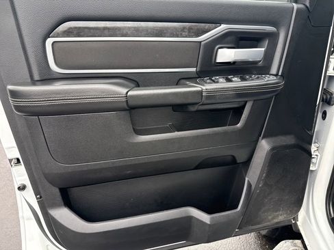 Used 2024 RAM 2500 Big Horn image 12