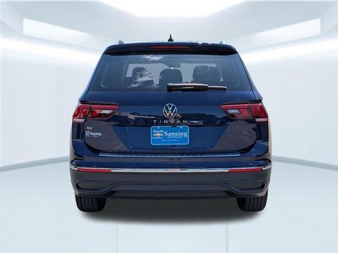 Used 2022 Volkswagen Tiguan SE FWD image 5