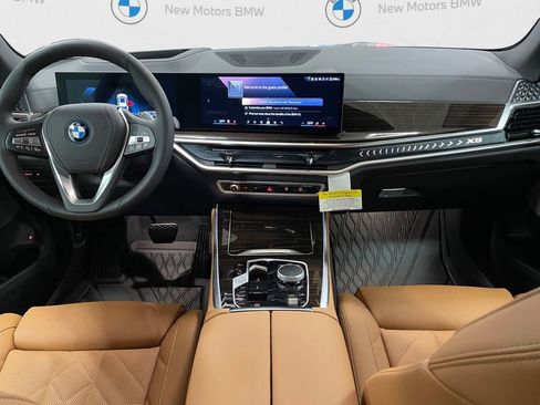 New 2026 BMW X5 xDrive50e image 10
