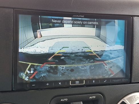 Used 2017 Jeep Wrangler Unlimited Sahara w/ Dual Top Group image 17