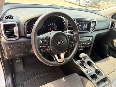 Used 2017 Kia Sportage LX w/ LX Popular Package FWD image 14
