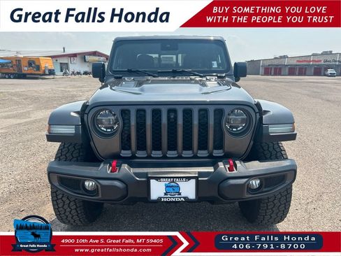 Used 2020 Jeep Gladiator Rubicon w/ Advanced Safety Group AWD/4WD image 2