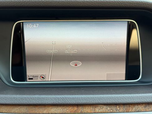 Used 2014 Mercedes-Benz E 350 4MATIC Sedan image 25