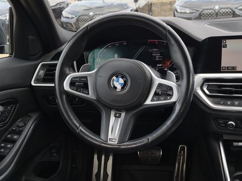 Used 2019 BMW 330i Sedan w/ M Sport Package RWD image 18