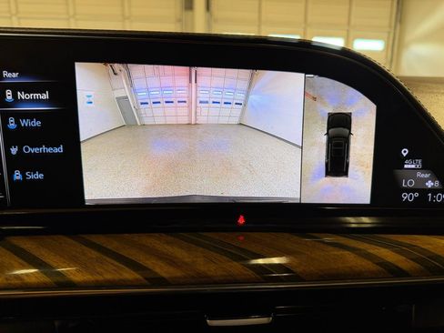 Used 2023 Cadillac Escalade ESV Sport AWD/4WD image 19
