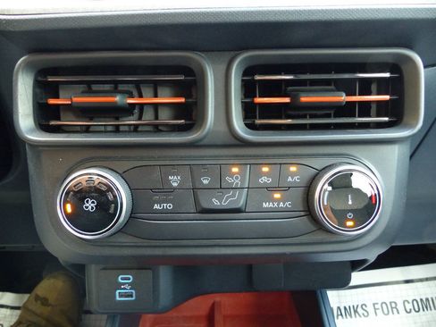 Used 2023 Ford Maverick XLT FWD image 50