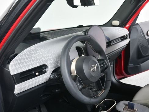 Used 2025 MINI Cooper S FWD image 27