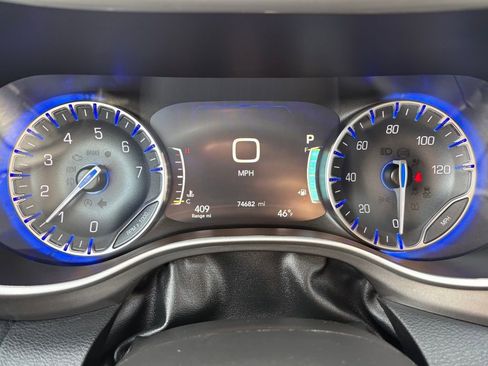 Certified 2023 Chrysler Pacifica Touring-L FWD image 25