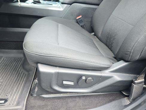 Used 2019 Ford F150 XLT w/ Equipment Group 302A Luxury AWD/4WD image 28