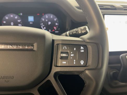 Used 2023 Land Rover Defender 110 75th Limited Edition image 15