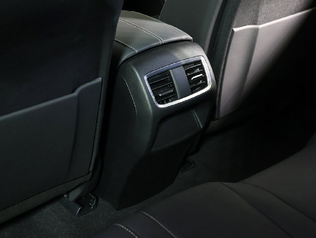 Used 2025 Acura RDX SH-AWD image 27