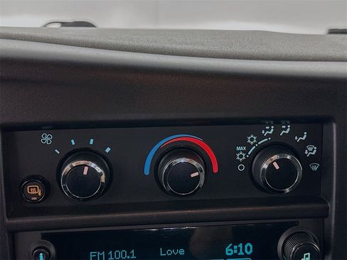 Used 2023 GMC Savana 2500 w/ Driver Convenience Package image 16