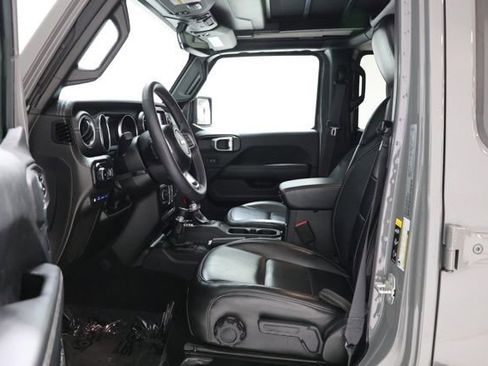 Used 2023 Jeep Wrangler Unlimited Sahara w/ Cold Weather Group AWD/4WD image 14