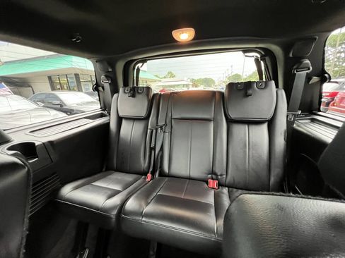Used 2017 Ford Expedition Limited w/ Equipment Group 301A AWD/4WD image 11