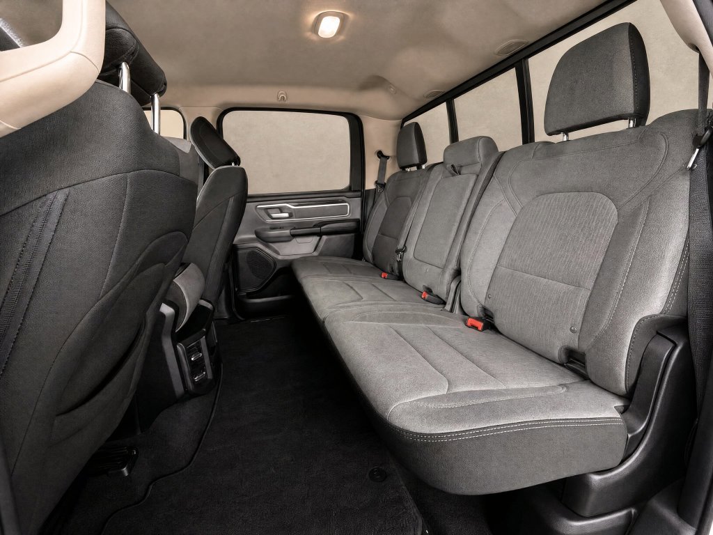 Used 2019 RAM 1500 Big Horn RWD image 11