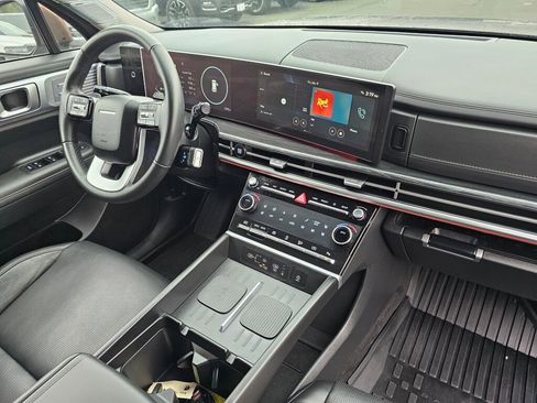 Used 2024 Hyundai Santa Fe Limited image 10