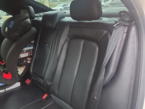 Used 2017 Lincoln Continental Select w/ Climate Package FWD image 8