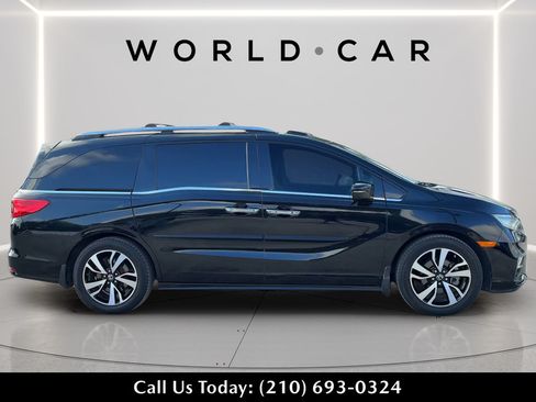 Used 2019 Honda Odyssey Elite image 2