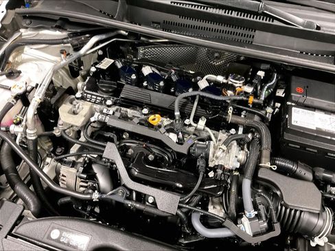 Used 2025 Toyota Corolla LE image 34
