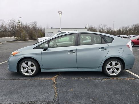 Used 2014 Toyota Prius Four image 4