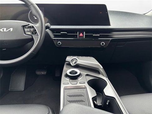 Used 2023 Kia EV6 Wind image 11