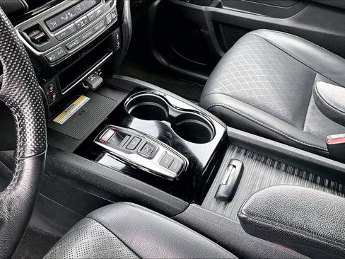 Used 2022 Honda Passport Elite image 17