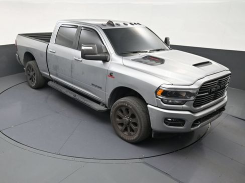 Used 2024 RAM 2500 Laramie w/ Night Edition AWD/4WD image 12