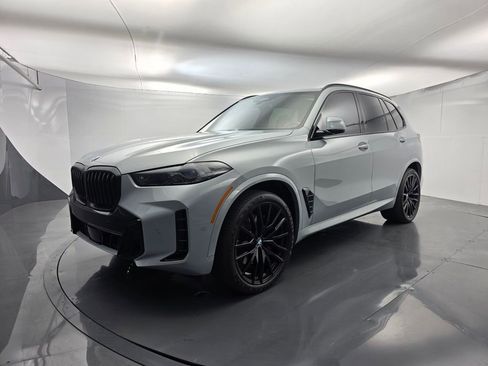 Used 2024 BMW X5 sDrive40i w/ M Sport Package image 8