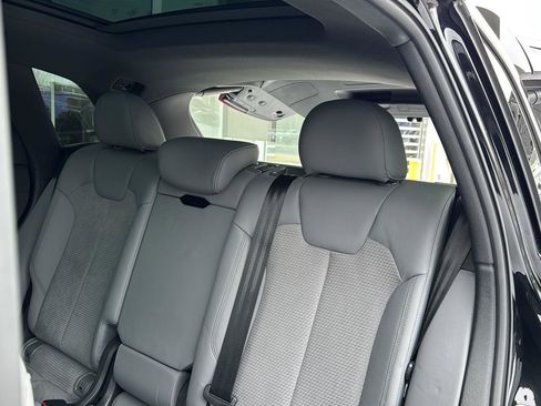 Used 2022 Audi SQ5 Premium Plus image 26