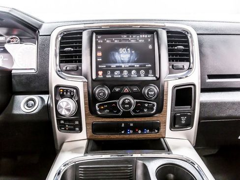 Used 2016 RAM 1500 Laramie w/ Convenience Group AWD/4WD image 19