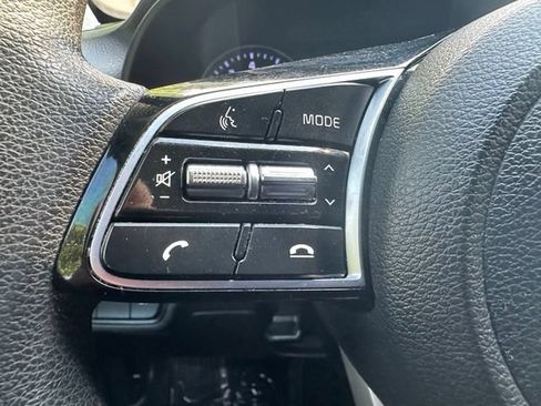 Used 2019 Kia Forte LXS FWD image 17