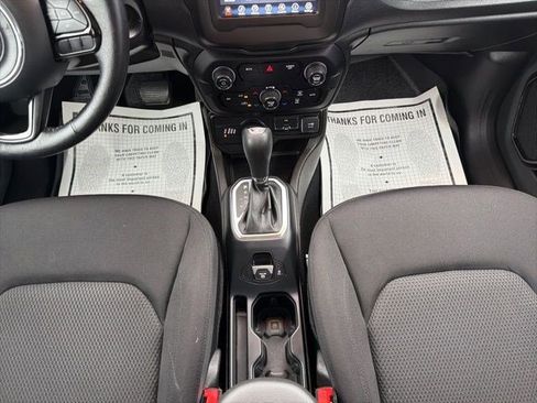 Used 2020 Jeep Renegade Altitude AWD/4WD image 22