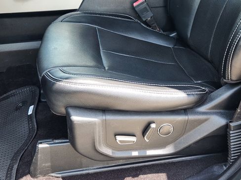 Used 2018 Ford F150 Lariat w/ Equipment Group 502A Luxury AWD/4WD image 24