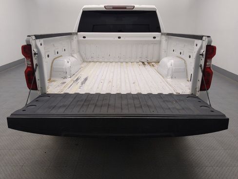 Used 2022 Chevrolet Silverado 1500 W/T w/ WT Value Package AWD/4WD image 29