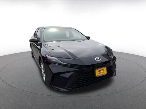 Used 2025 Toyota Camry LE FWD image 3
