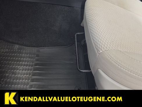 Used 2016 Subaru Forester 2.5i AWD/4WD image 23